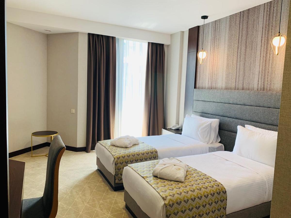Hotel Salvador Batumi Exteriör bild